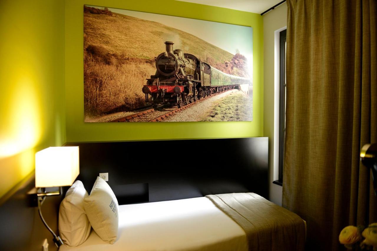 Solo Room